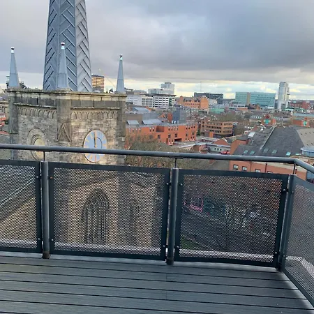 Апартаменти 2 Bed Duplex, Close To Millennium Square Лідс